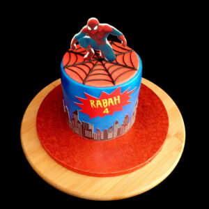 gateau anniversaire spiderman rouge et bleu sans gluten