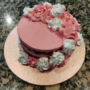 Layer cake rose et blanc sans gluten sans lactose
